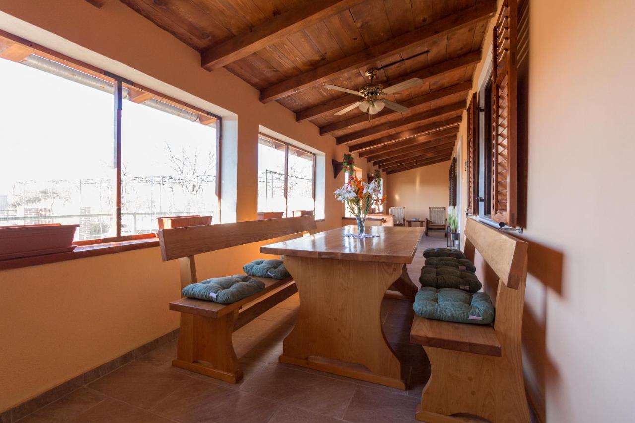 House Jasmin With Large Garden, Near Nin - By Ta Leut Villa Exterior foto